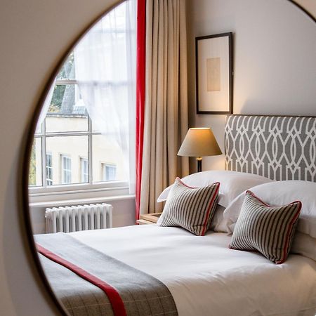 Old Bank Hotel Оксфорд Екстер'єр фото A bedroom at the hotel