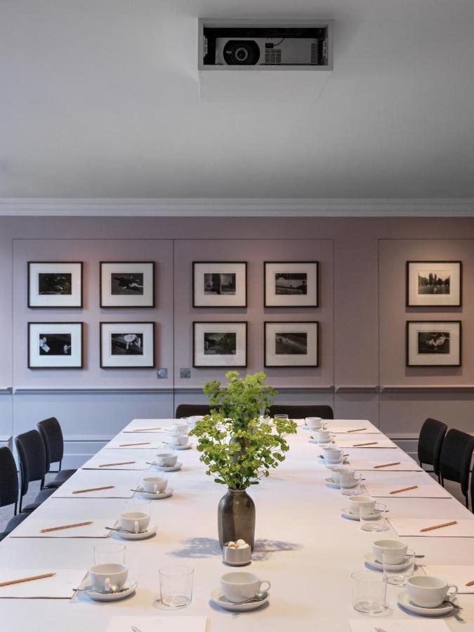 Old Bank Hotel Оксфорд Екстер'єр фото The dining room at the Royal Society